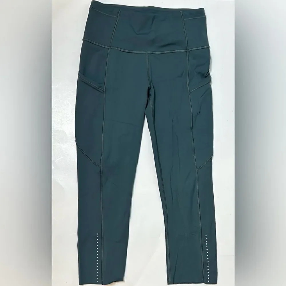 Lululemon Fast And Free reflective size 4 cropped Capri